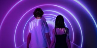 co oznaczają halucynacje?