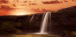 Czym uszczelnić szpary w drewnie?