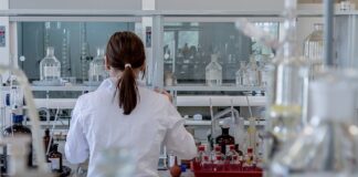 Jak się nazywa lekarz od kolan?