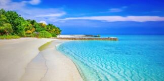 W czym chodzić po plaży?