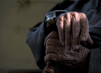 Czy pęknięta kość sama się zrośnie?