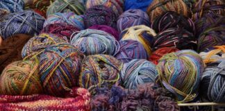 Ile potrzeba wełny na szalik?