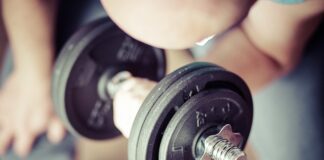 Ile waży sztangą na biceps?