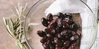 Co zrobić żeby kiszone ogórki były twarde?