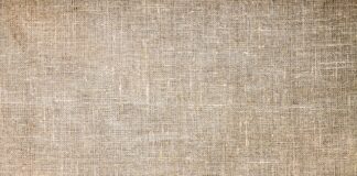 Czy wodą utleniona wybiela tkaniny?