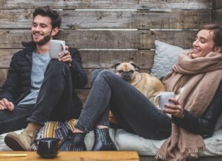 Czy wodą utleniona niszczy ubrania?